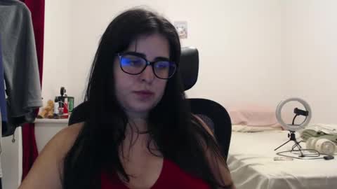 Snapshot of veruca99 chatting on 05/17/26, 11:23 veruca99 online show from 05/17/26, 11:23