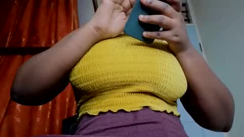 verygoodbadgirl_ebony online show from 03/03/26, 06:47