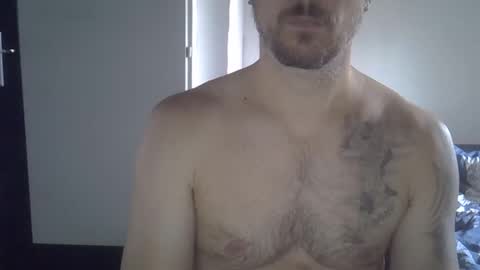 Snapshot of veryhotpervert chatting on 10/13/25, 11:10 veryhotpervert online show from 10/13/25, 11:10