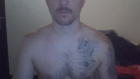 Snapshot of veryhotpervert chatting on 12/19/25, 08:10 veryhotpervert online show from 12/19/25, 08:10