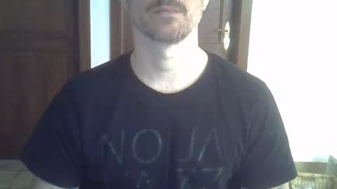 Snapshot of veryhotpervert chatting on 04/05/26, 10:01 veryhotpervert online show from 04/05/26, 10:01