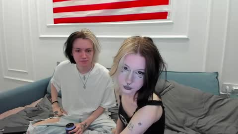 Snapshot of veryraretwins chatting on 06/01/26, 07:43 veryraretwins online show from 06/01/26, 07:43