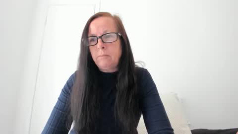 verysassypeachgoddess online show from 05/06/26, 01:49