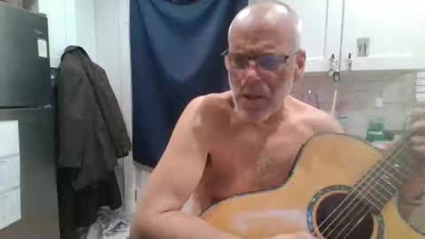 Snapshot of verysmallpeni chatting on 12/08/24, 10:41 verysmallpeni online show from 12/08/24, 10:41