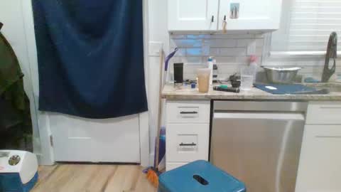 Snapshot of verysmallpeni chatting on 02/06/25, 01:05 verysmallpeni online show from 02/06/25, 01:05