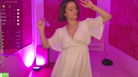 Kate online show from 11/28/25, 09:01