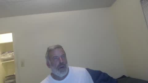 hairy man online show from 12/18/24, 01:15