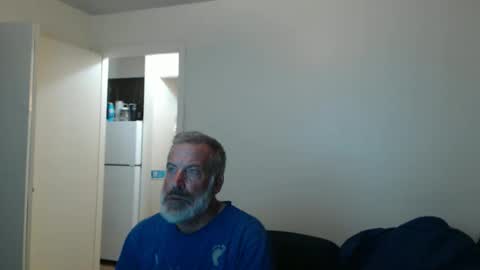 hairy man online show from 11/06/25, 12:55