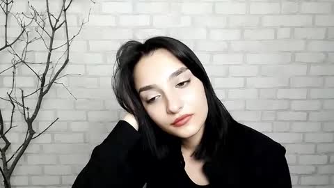 Ana online show from 03/10/25, 03:20