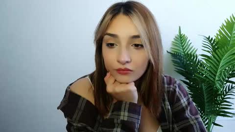 Ana online show from 03/25/26, 01:17