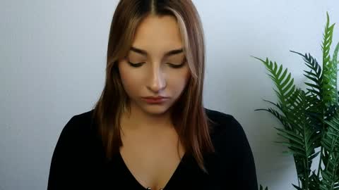 Ana online show from 04/09/26, 07:14