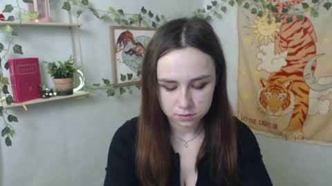 veryveryvery_shy online show from 04/07/26, 05:41