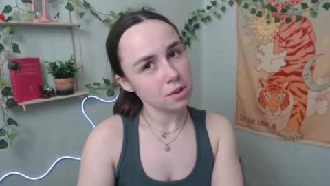 veryveryvery_shy online show from 04/16/26, 05:47