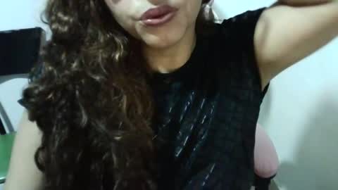 Snapshot of verywetpussy78 chatting on 02/11/25, 05:05 verywetpussy78 online show from 02/11/25, 05:05