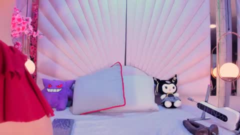 Snapshot of vespervelvet chatting on 05/04/26, 05:14 Vesper Velvet online show from 05/04/26, 05:14