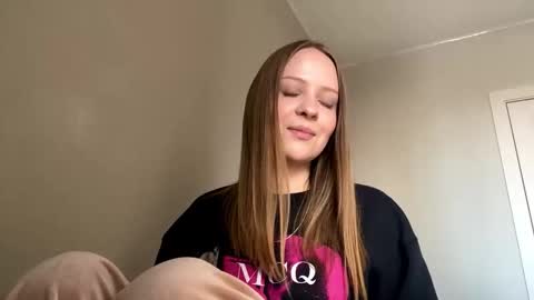 Maya  online show from 03/19/26, 08:18