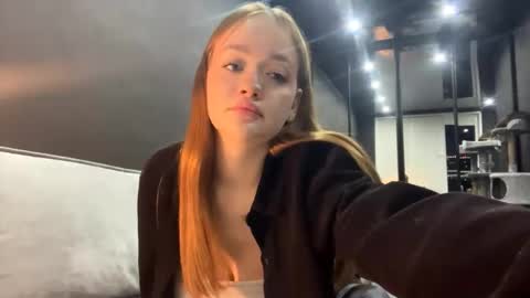 Esta online show from 10/26/25, 02:34