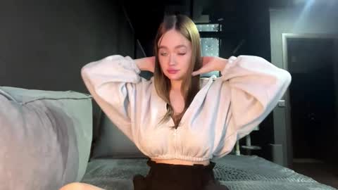 Esta online show from 11/24/25, 04:29