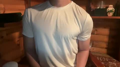 Snapshot of vexelgain chatting on 10/30/25, 02:57 HendasWerout online show from 10/30/25, 02:57