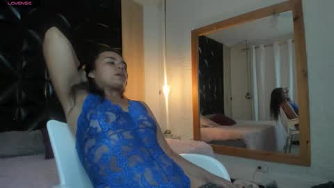 Vanesaa online show from 02/13/26, 08:27