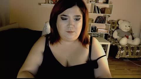 Snapshot of vi__vixen chatting on 01/20/25, 08:18 Vi Vixen online show from 01/20/25, 08:18