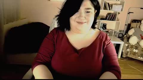 Snapshot of vi__vixen chatting on 02/14/25, 10:58 Vi Vixen online show from 02/14/25, 10:58