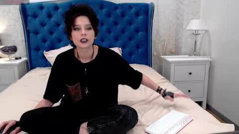 Via online show from 10/23/25, 10:47