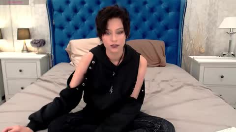 Via online show from 11/07/25, 10:04