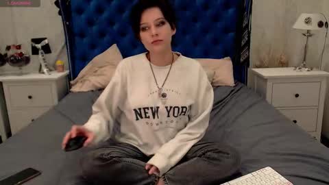 Via online show from 12/17/25, 08:04