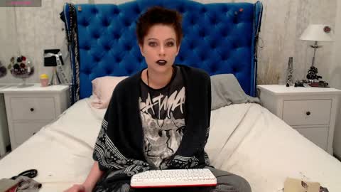 Via online show from 04/08/26, 03:23