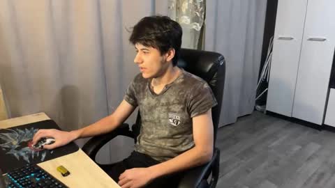 vialeras online show from 11/15/25, 07:54