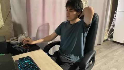 vialeras online show from 11/30/25, 07:12