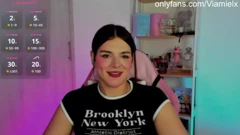 Snapshot of viamiel chatting on 07/24/26, 03:15 Viamel online show from 07/24/26, 03:15