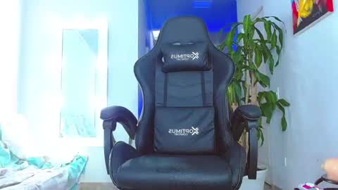 Ariana  online show from 12/04/24, 09:24