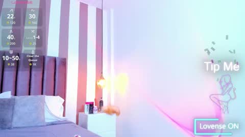 Ariana  online show from 10/19/25, 05:35