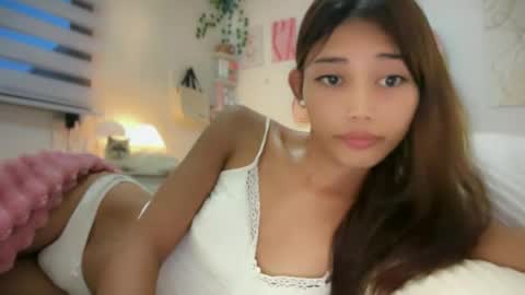 Snapshot of viashinn chatting on 08/08/26, 09:17 via online show from 08/08/26, 09:17