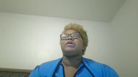 Snapshot of vickiryder56 chatting on 11/07/25, 07:25 vickiryder56 online show from 11/07/25, 07:25