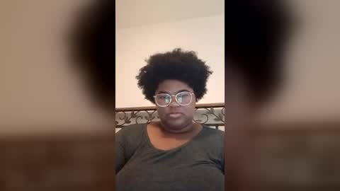 Snapshot of vickiryder56 chatting on 07/31/26, 10:42 vickiryder56 online show from 07/31/26, 10:42