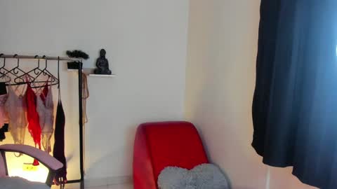 Snapshot of vicky_cristinax chatting on 01/16/25, 02:30 Vicky online show from 01/16/25, 02:30