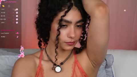 vicky_curly online show from 10/06/25, 10:51
