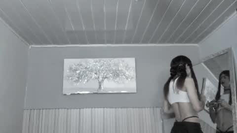  Vicky  online show from 04/05/26, 02:03