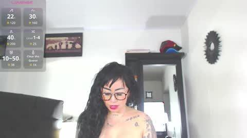 Vicky  online show from 10/09/25, 11:19