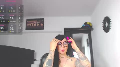 Vicky  online show from 03/12/26, 11:16