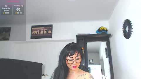 Vicky  online show from 04/28/26, 11:15