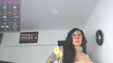 Vicky  online show from 05/19/26, 07:58