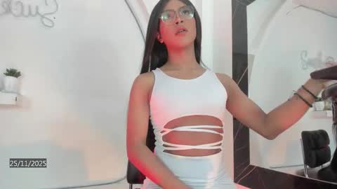 vicky_hottman online show from 11/25/25, 08:20