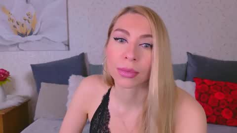 Snapshot of vicky_venus chatting on 04/27/26, 01:14 VickyVenus online show from 04/27/26, 01:14