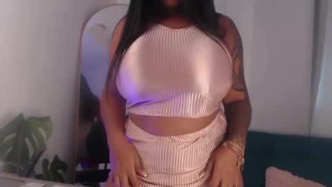 Snapshot of vickygrey1 chatting on 02/12/25, 08:18 Vicky Greys online show from 02/12/25, 08:18