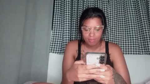 vickyhm22 online show from 10/02/25, 02:51