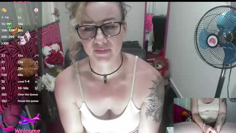 Valentina online show from 10/03/25, 07:55